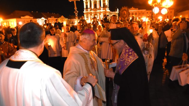 Ortodocșii și catolicii au sărbătorit Paștele împreună