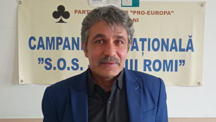 Rromii din Botoșani – plusuri și minusuri – prin vocea lui Jupiter Borcoi, lider al romilor Rromii din Botoșani – plusuri și minusuri – prin vocea lui Jupiter Borcoi, lider al romilor