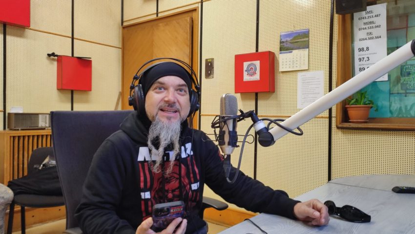 Părinți și copii rockeri zguduie tabăra Părinți și copii rockeri zguduie tabăra