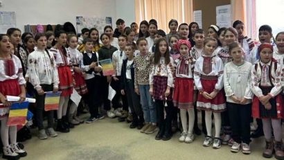 Comunitatea Rromă din Fâstâci, Cozmești, Vaslui – administrație și educație