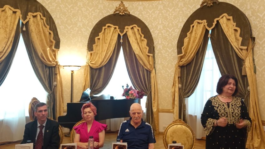 „Cronica unei mari familii băcăuane. Boierii Lecca”, de Dumitru Lecca