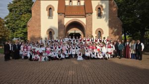 Concursul Național de Cântece Populare „Őszirózsa” la Dumbrăvița (Timiș)