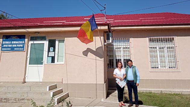 Actul educațional în comunitatea rromă din Ivești, Galați | Scriitori și actori rromi prin vocea universitarului Gh. Sarău