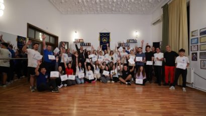 Coordonatorii ansamblurilor elene, reuniți la Galați pentru proiectul „Însușirea și perfecționarea dansurilor tradiționale grecești”