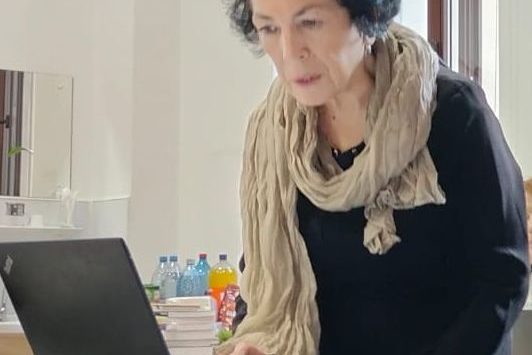 Istoric al Catedrei de Slavistică, prin vocea dascălului Marina Vraciu, traducător al marilor cărți din fenomenul starover