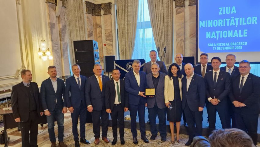 Marcel Ciolacu a primit Premiul „Vasile Goldiș pentru diversitate”, în cadrul Zilei Minorităților Naționale
