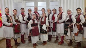 Celebrarea sărbătorilor de iarnă pe rit vechi în comunitatea macedonenilor din România