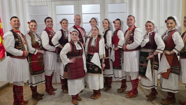 Celebrarea sărbătorilor de iarnă pe rit vechi în comunitatea macedonenilor din România