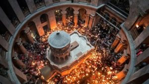 Misiune specială pentru aducerea Sfintei Lumini de la Ierusalim