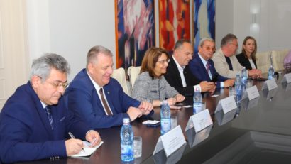Oaspeți eleni la Zilele Constanței: una dintre cele mai vechi orchestre din Grecia, concert în fața Cazinoului