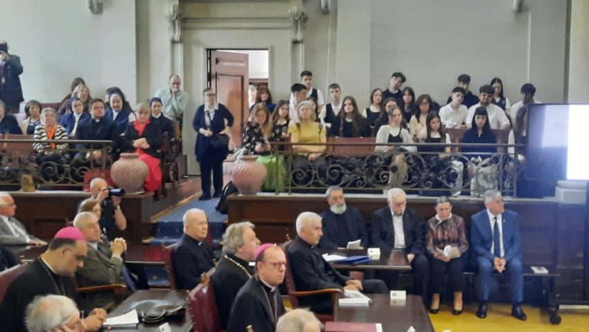 Sesiune omagială la Academia Română – „Sfântul Papă Ioan Paul al II-lea”