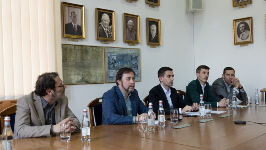 Universitatea Babeș–Bolyai lansează programe duble în limba maghiară