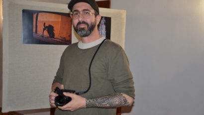 Între lumină și umbră: Marc Salomon și grafica străzii